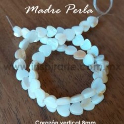 Madre perla, corazón 8mm (perforación vertical)